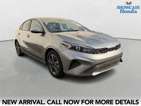 Used 2024 Kia Forte LXS image 6