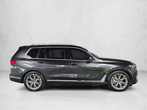 Used 2021 BMW X7 xDrive40i w/ Premium Package AWD/4WD image 4