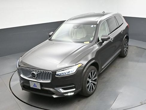Used 2024 Volvo XC90 B5 Plus w/ Protection Package AWD/4WD image 19