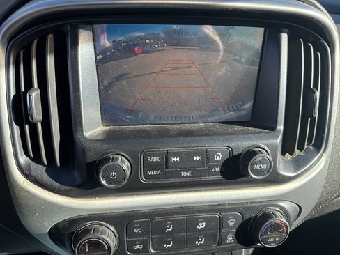 Used 2017 GMC Canyon SLE w/ SLE Convenience Package image 9