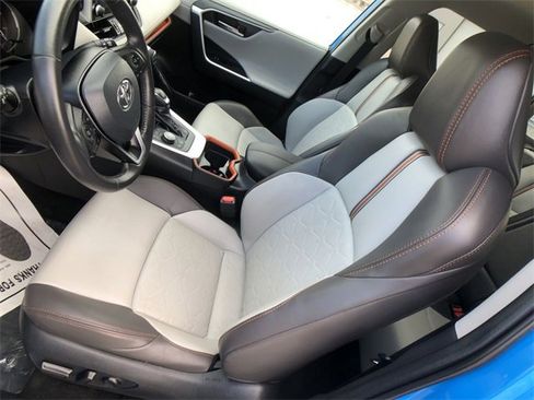 Used 2020 Toyota RAV4 Adventure image 11