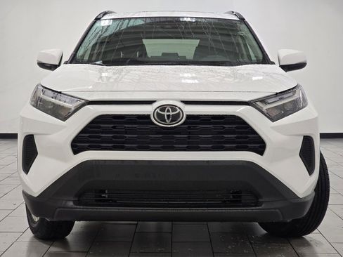 New 2025 Toyota RAV4 XLE image 12
