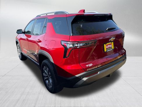 Used 2025 Chevrolet Equinox LT w/ Convenience Package II AWD/4WD image 5