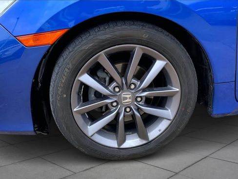 Used 2020 Honda Civic EX image 9