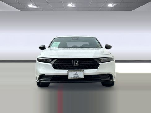 Used 2024 Honda Accord Sport image 5