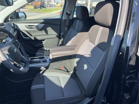 New 2025 Chevrolet Blazer LT w/ Convenience Package image 20