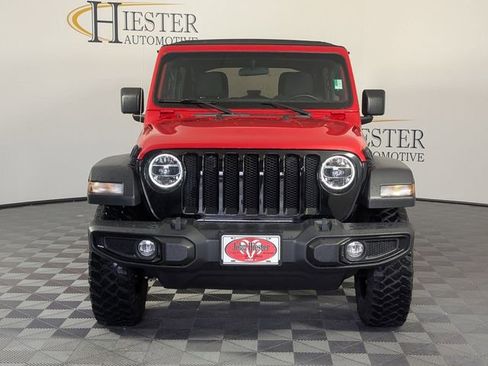 Used 2022 Jeep Wrangler Unlimited Sport AWD/4WD image 3