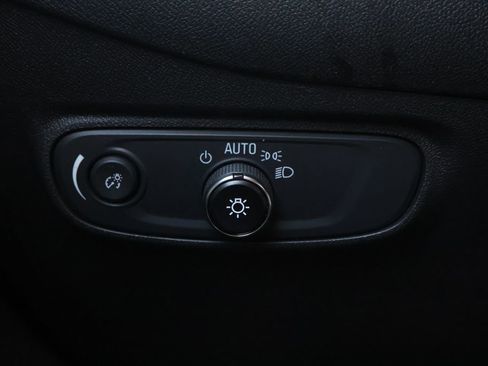 Used 2024 Chevrolet Equinox LS w/ LS Convenience Package image 36