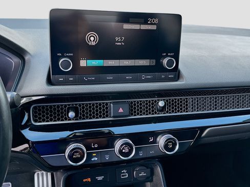 Used 2023 Honda Civic Sport image 12