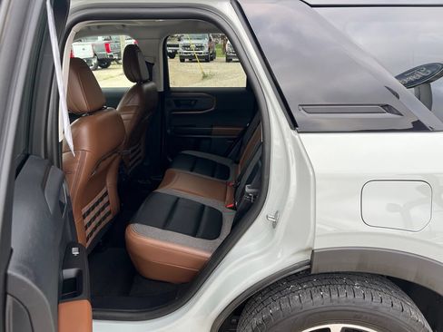 Used 2022 Ford Bronco Sport Outer Banks w/ Tech Package AWD/4WD image 17