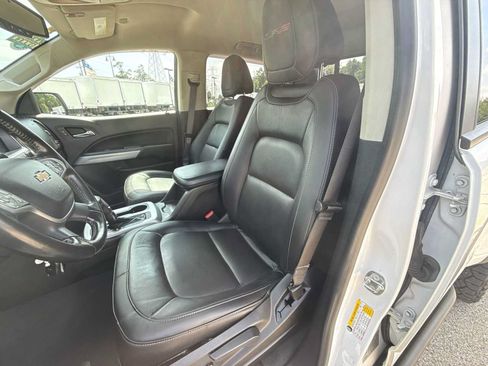 Certified 2019 Chevrolet Colorado ZR2 w/ ZR2 Dusk Special Edition AWD/4WD image 17