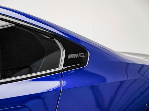 Used 2025 BMW M5 w/ Carbon Package AWD/4WD image 33