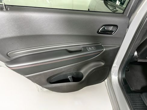 Used 2025 Dodge Durango GT AWD/4WD image 26
