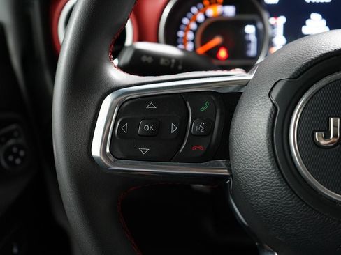 Used 2023 Jeep Wrangler Unlimited Rubicon AWD/4WD image 24