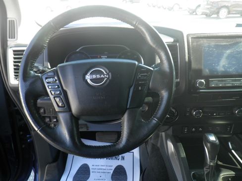 Used 2022 Nissan Frontier SV image 18