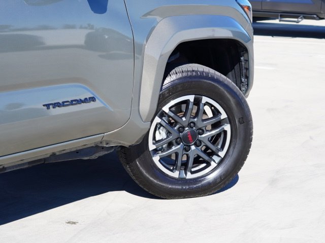 Certified 2026 Toyota Tacoma TRD Sport AWD/4WD image 9