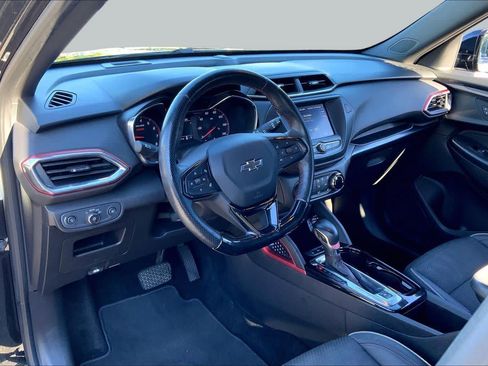 Used 2022 Chevrolet TrailBlazer RS FWD image 18