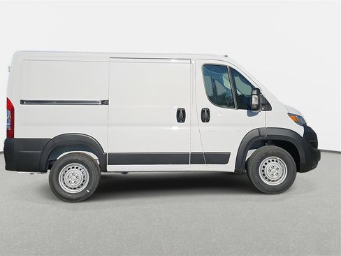 New 2025 RAM ProMaster 1500 w/ Convenience Group image 4