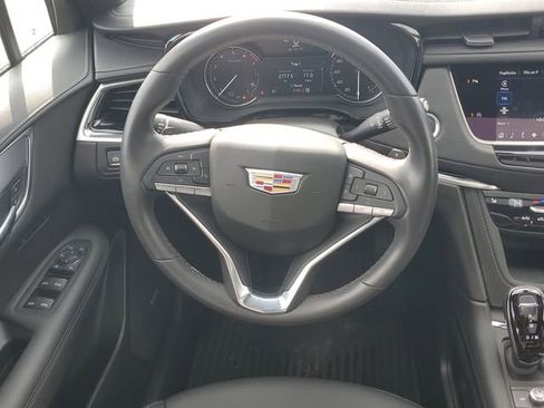 Certified 2024 Cadillac XT6 Luxury AWD/4WD image 30