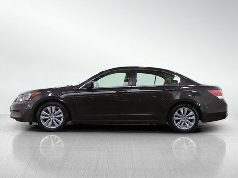 Used 2011 Honda Accord EX image 2