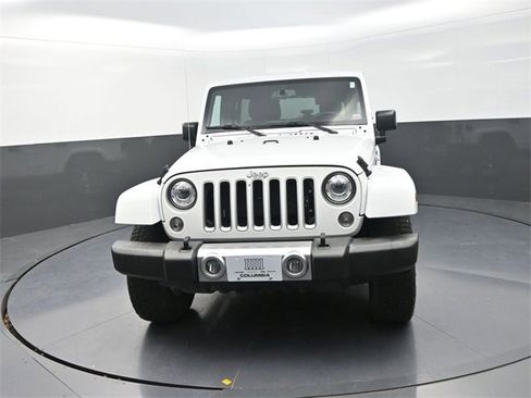 Used 2017 Jeep Wrangler Unlimited Sahara w/ Connectivity Group image 2