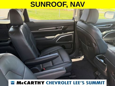 Used 2025 Kia Telluride S FWD image 33