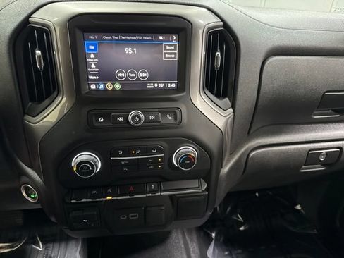 Used 2023 Chevrolet Silverado 1500 W/T w/ Trailering Package AWD/4WD image 15