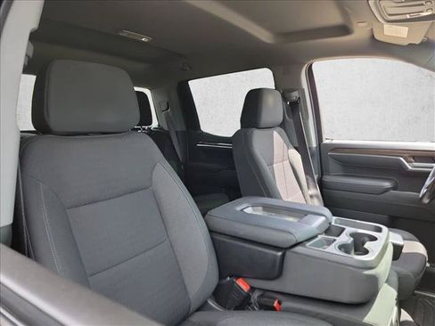 Used 2022 Chevrolet Silverado 1500 LT RWD image 15