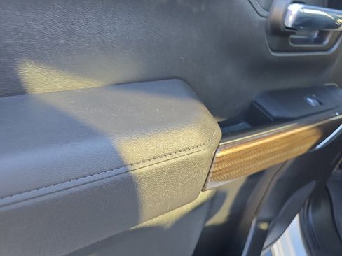 Used 2022 Chevrolet Silverado 1500 LT Trail Boss w/ Safety Package image 11