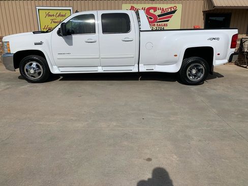 Used 2010 Chevrolet Silverado 3500 LTZ w/ LTZ Plus Package AWD/4WD image 5