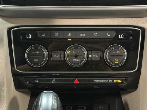Used 2019 Volkswagen Atlas SEL Premium AWD/4WD image 29