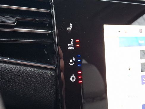 Used 2023 Jeep Wagoneer 4WD w/ Convenience Group I image 13