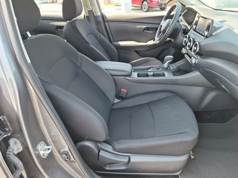 Used 2025 Nissan Sentra S FWD image 33