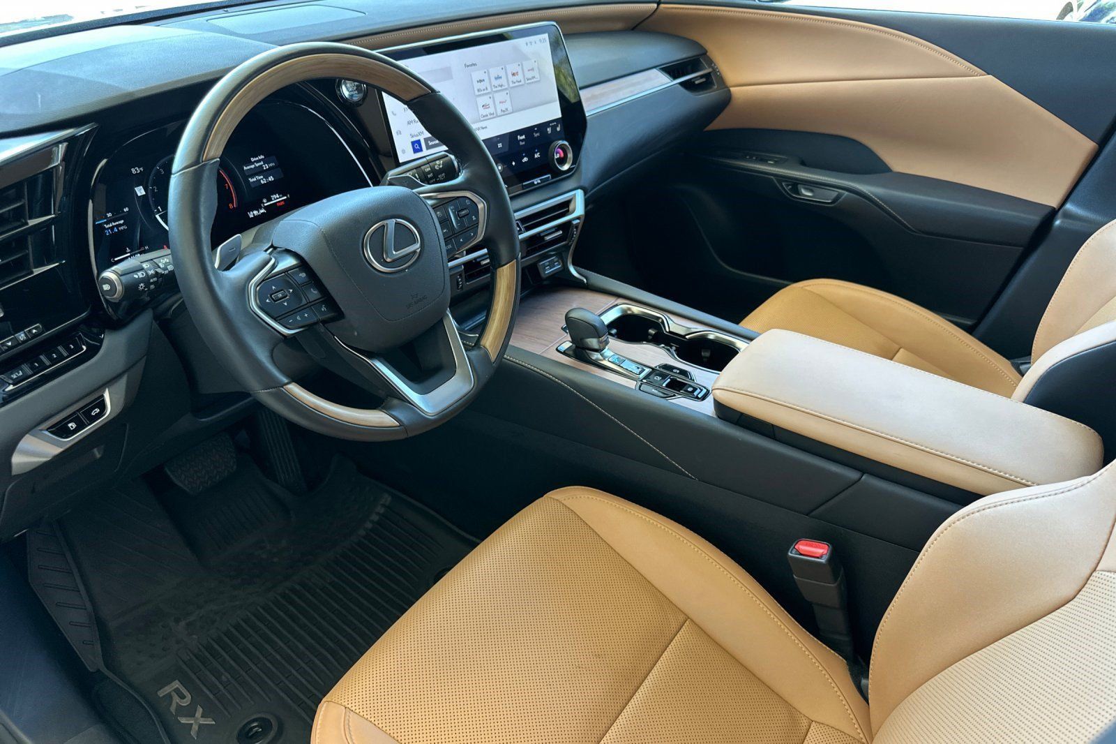 Certified 2025 Lexus RX 350 Premium w/ Accessory Package FWD image 3