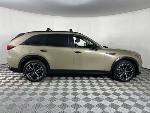 Used 2025 MAZDA CX-70 Plug-In Hybrid w/ Premium Pkg image 3