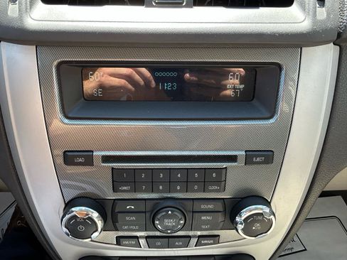 Used 2011 Mercury Milan Hybrid FWD image 22
