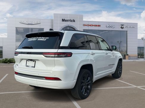 Used 2026 Jeep Grand Cherokee Limited AWD/4WD image 6