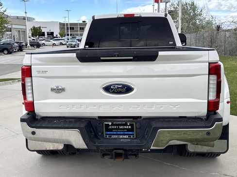 Used 2018 Ford F350 Lariat w/ Lariat Ultimate Package AWD/4WD image 4