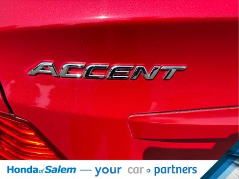 Used 2013 Hyundai Accent GLS FWD image 7