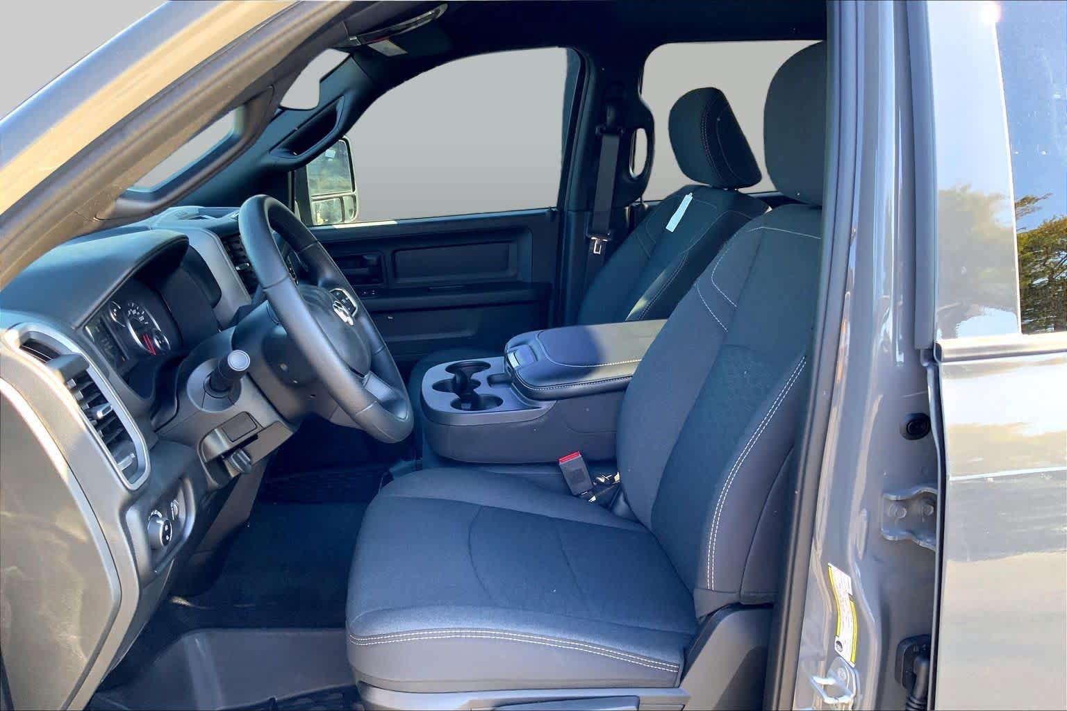 New 2027 RAM 2500 Warlock AWD/4WD image 7