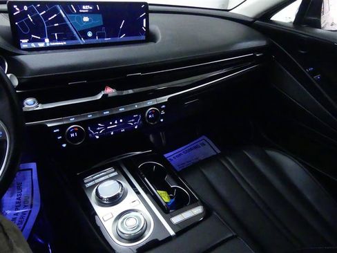 Used 2023 Genesis G80 2.5T image 17