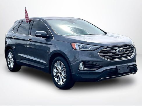 Used 2022 Ford Edge Titanium AWD/4WD image 11