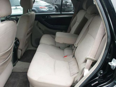 Used 2007 Toyota 4Runner SR5 AWD/4WD image 7