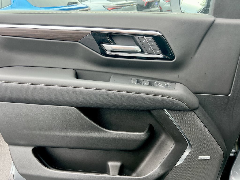 New 2025 Chevrolet Tahoe Premier AWD/4WD image 19