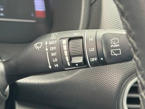 Used 2019 Hyundai Kona Limited FWD image 17