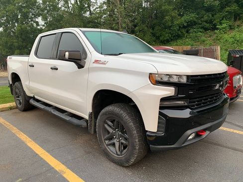 Used 2021 Chevrolet Silverado 1500 LT Trail Boss w/ Convenience Package II AWD/4WD image 4