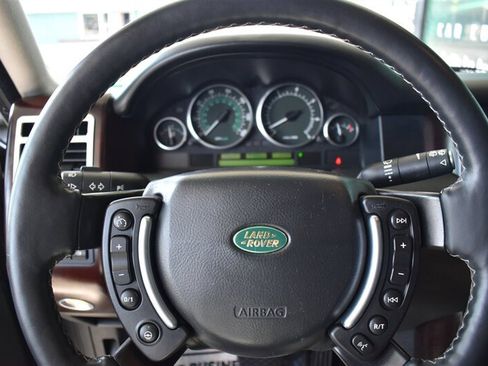 Used 2005 Land Rover Range Rover HSE image 31