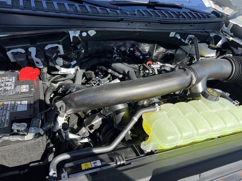 New 2025 Ford Expedition Tremor image 28