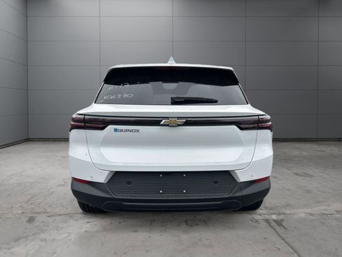New 2026 Chevrolet Equinox EV LT image 5