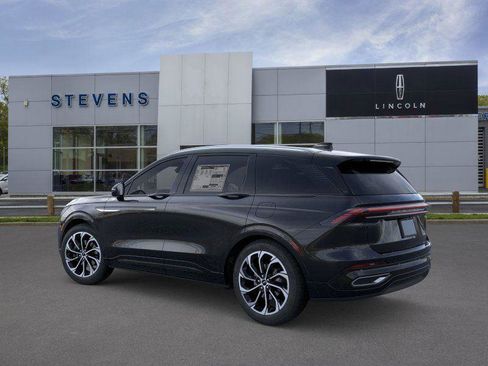 New 2026 Lincoln Nautilus Reserve image 5